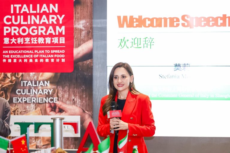 1G0A3561-opq4141476775